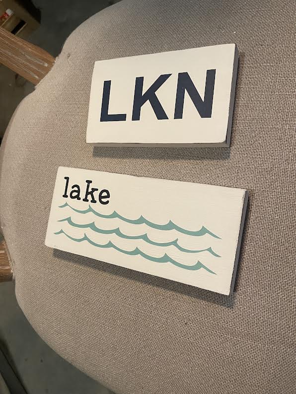 Small Lake Sign