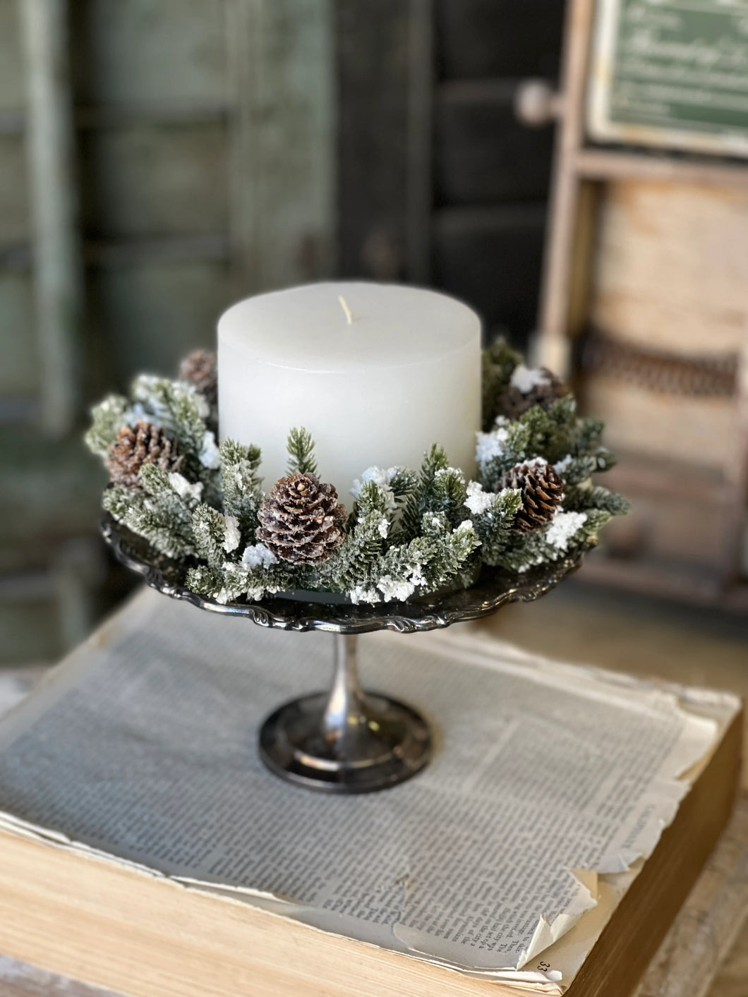 Snowy Mini Cone Candle Ring