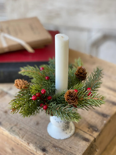 White Spruce w/Berries Candle Ring