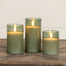 Load image into Gallery viewer, Green Glass 3D Flame Candle