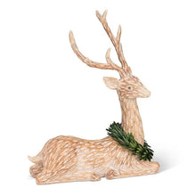 Load image into Gallery viewer, Deer w/Wreath