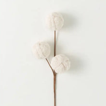 Load image into Gallery viewer, Cream Sherpa Ball Spray