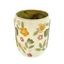 Load image into Gallery viewer, Cross and Flowers Mug